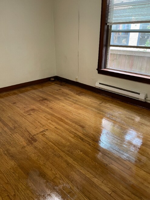 Building Photo - 1810 15th Ave