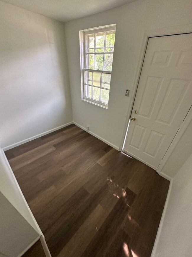 Building Photo - Beautiful 4 bedroom House for rent