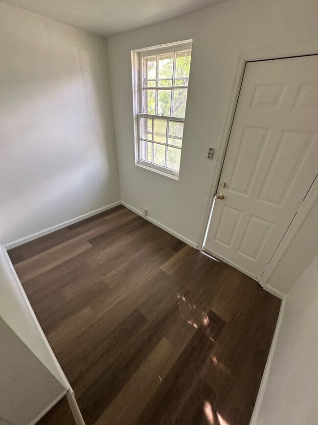 Building Photo - Renovated 4-Bedroom Home with Private Backyard – Available Now