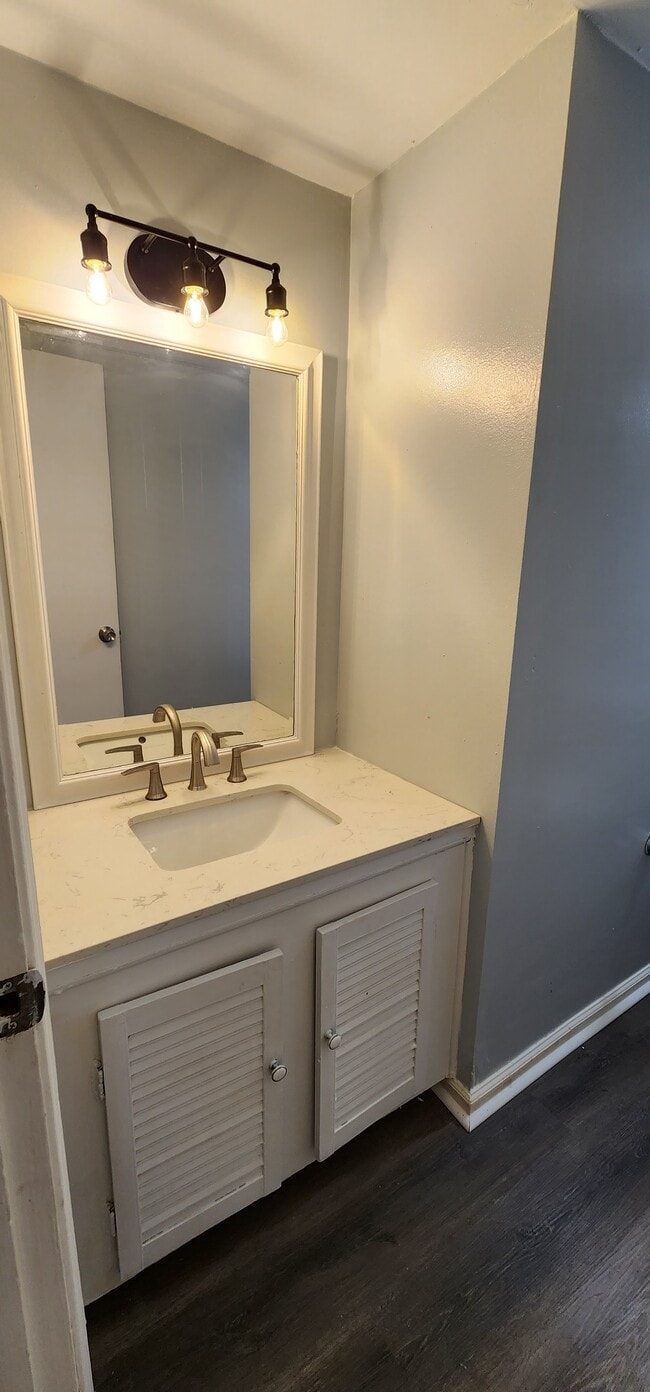 Downstairs Bath - 5620 Colter Ct