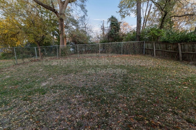 Building Photo - 4320 Rickey Dr