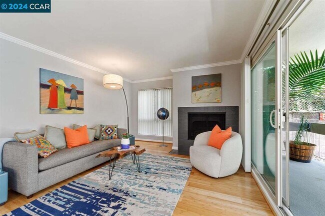 Building Photo - 66 Fairmount Ave