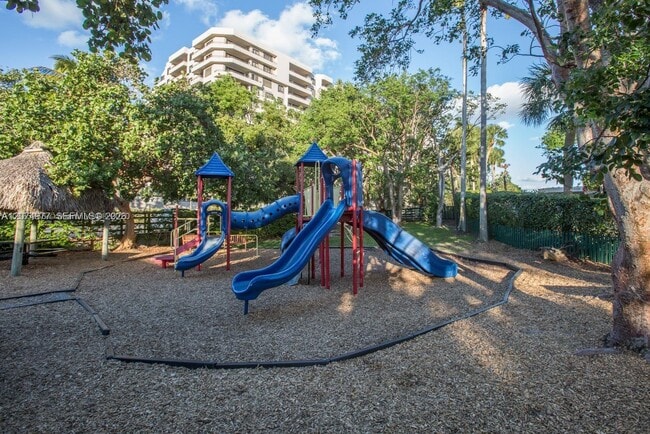 Building Photo - 201 Crandon Blvd