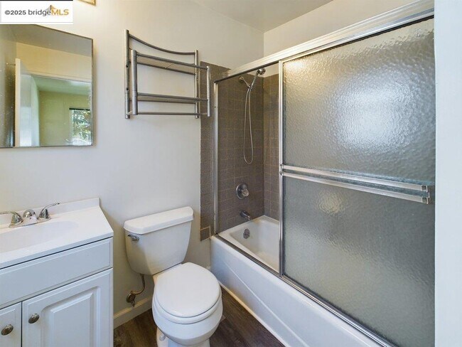 Building Photo - 3811 Opal St