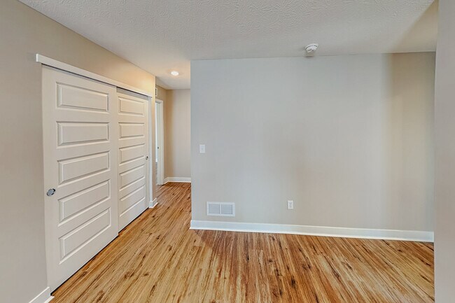 Building Photo - 11509 Basalt Dr