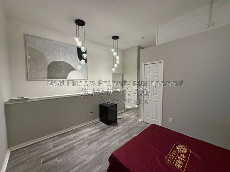 Building Photo - 11340 Campfield Cricle
