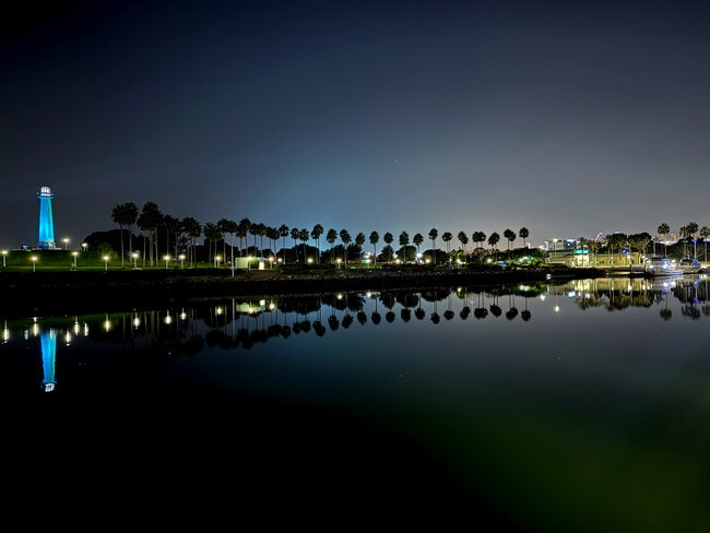 Building Photo - 250 Linden Ave