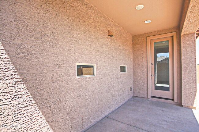 Building Photo - 6349 W Raymond St