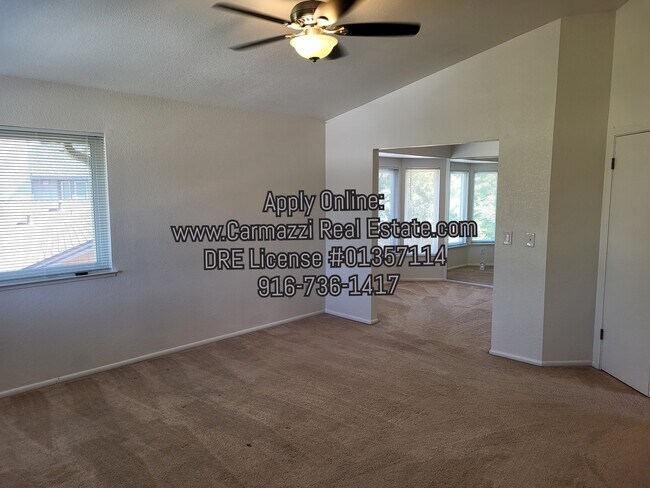Building Photo - 9244 Mapleview Way