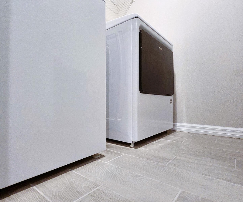 Building Photo - 17015 Coral Key Dr