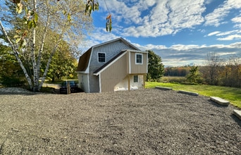 Building Photo - 136 Millvale Rd