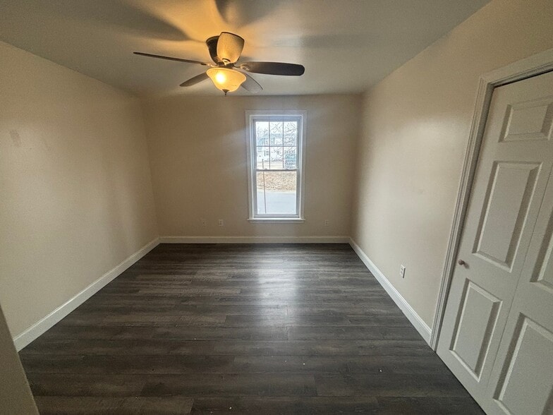 Building Photo - 253 Lisbon St