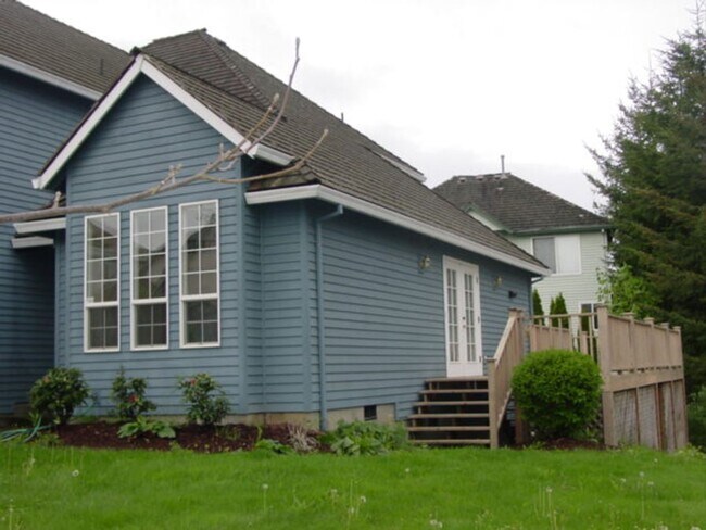 Building Photo - COOPER MOUNTAIN AMAZING VIEW