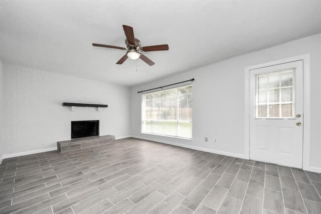 Building Photo - 23702 Wintergate Dr