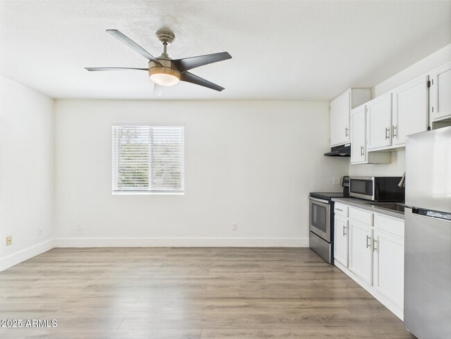 Building Photo - 3016 N 37th St