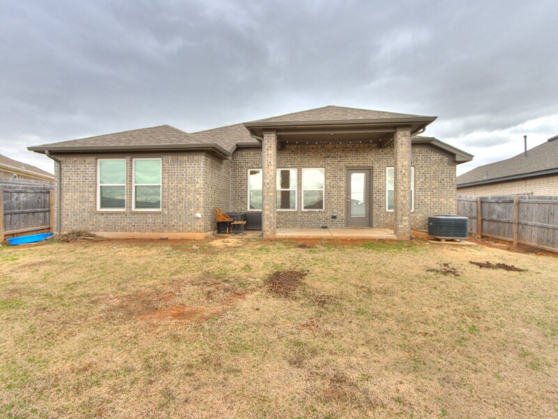 Building Photo - 705 Blue Fish Rd