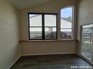 Building Photo - 4018 Sunrise Cove Dr