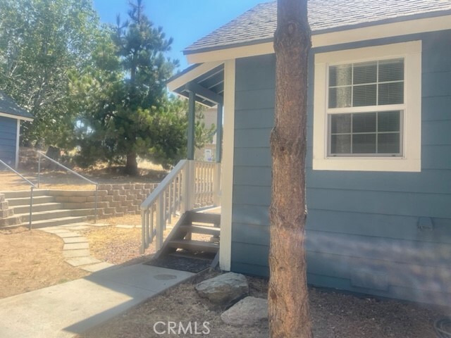 Building Photo - 1165 Saturn Way
