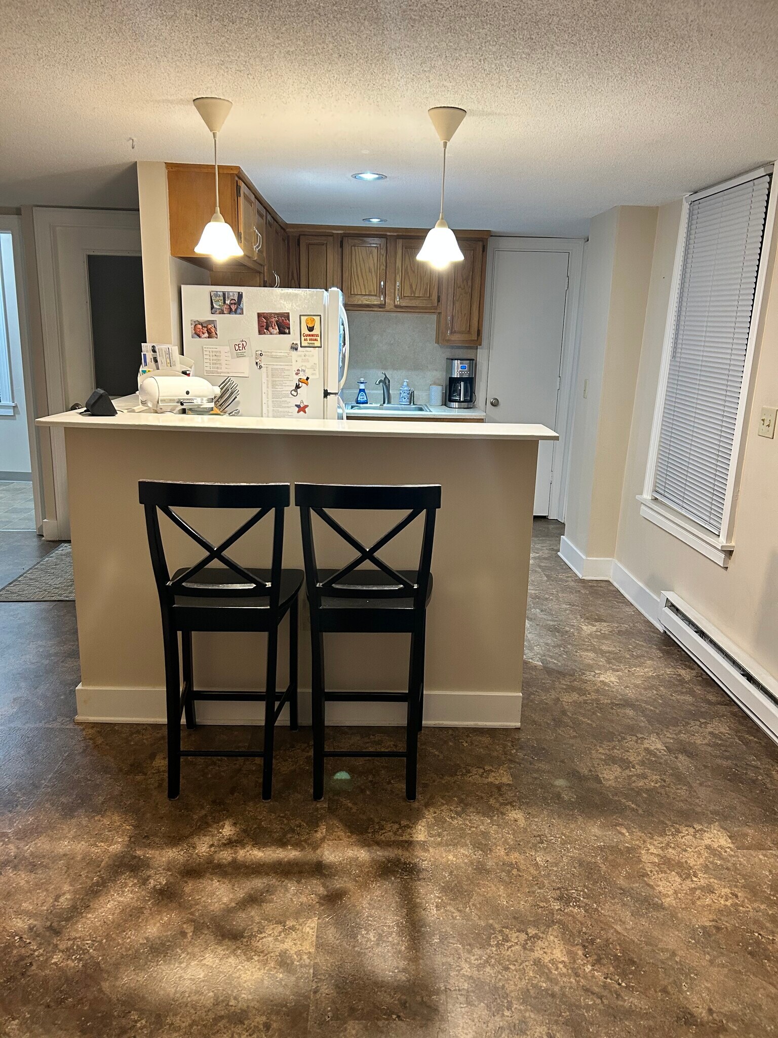 Building Photo - 163 N Main St