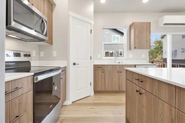 Building Photo - 2966 Sweet Gum Dr