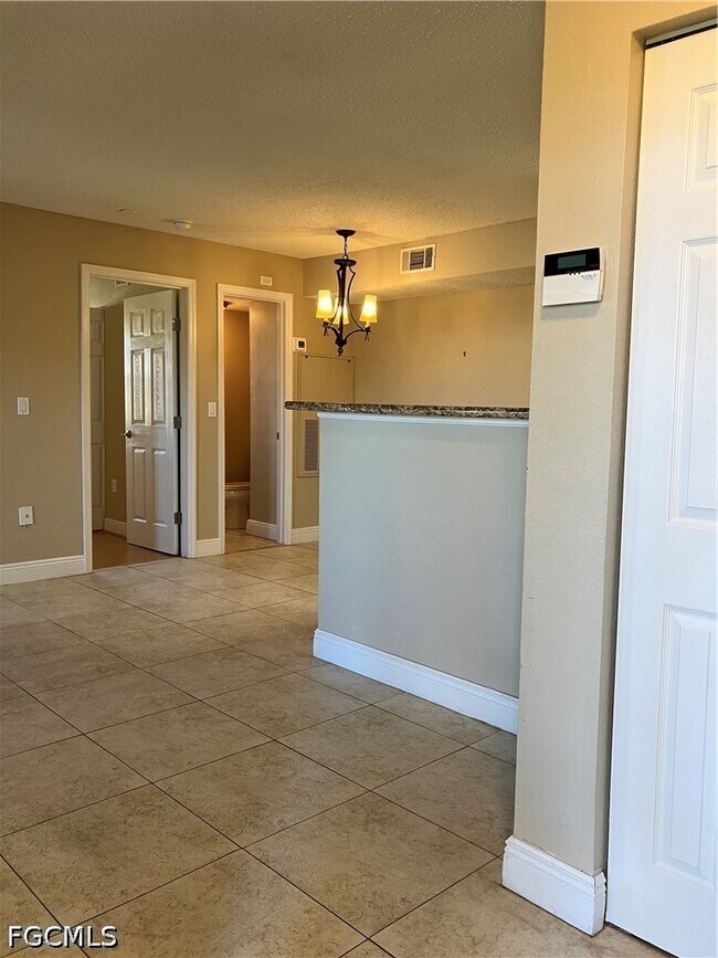 Building Photo - 12540 Equestrian Cir