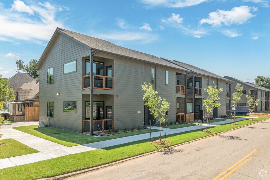 Primary Photo - Blackwelder Apartments