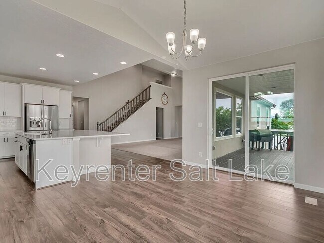 Building Photo - 31 N Palomino Way
