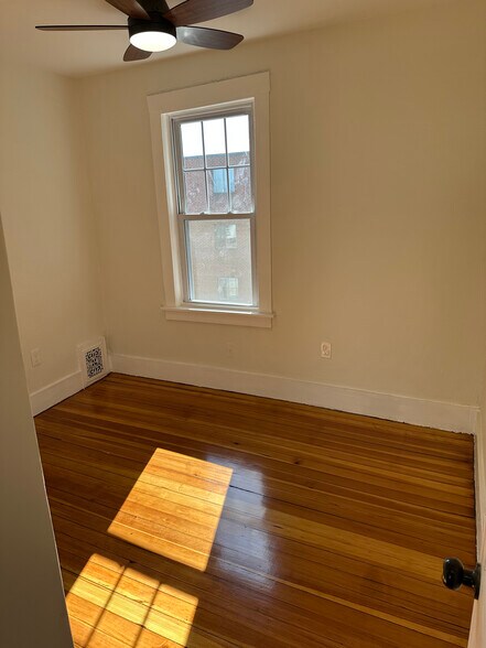 Building Photo - 262 Revere Beach Pky