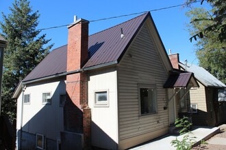 Building Photo - 621 S Jefferson St