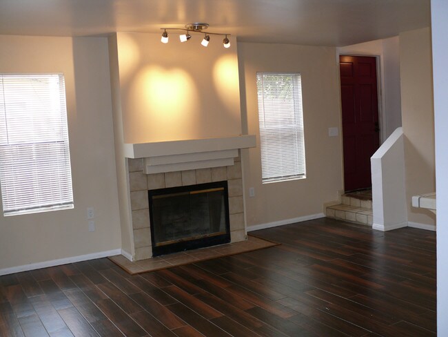 Living Room - 433 E Ave