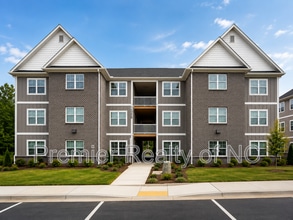 Building Photo - 7085 Hanesbrook Cir