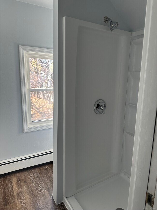 Building Photo - 75 Broad St