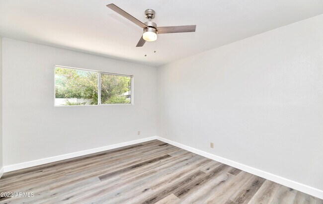 Building Photo - 8444 E Plaza Ave