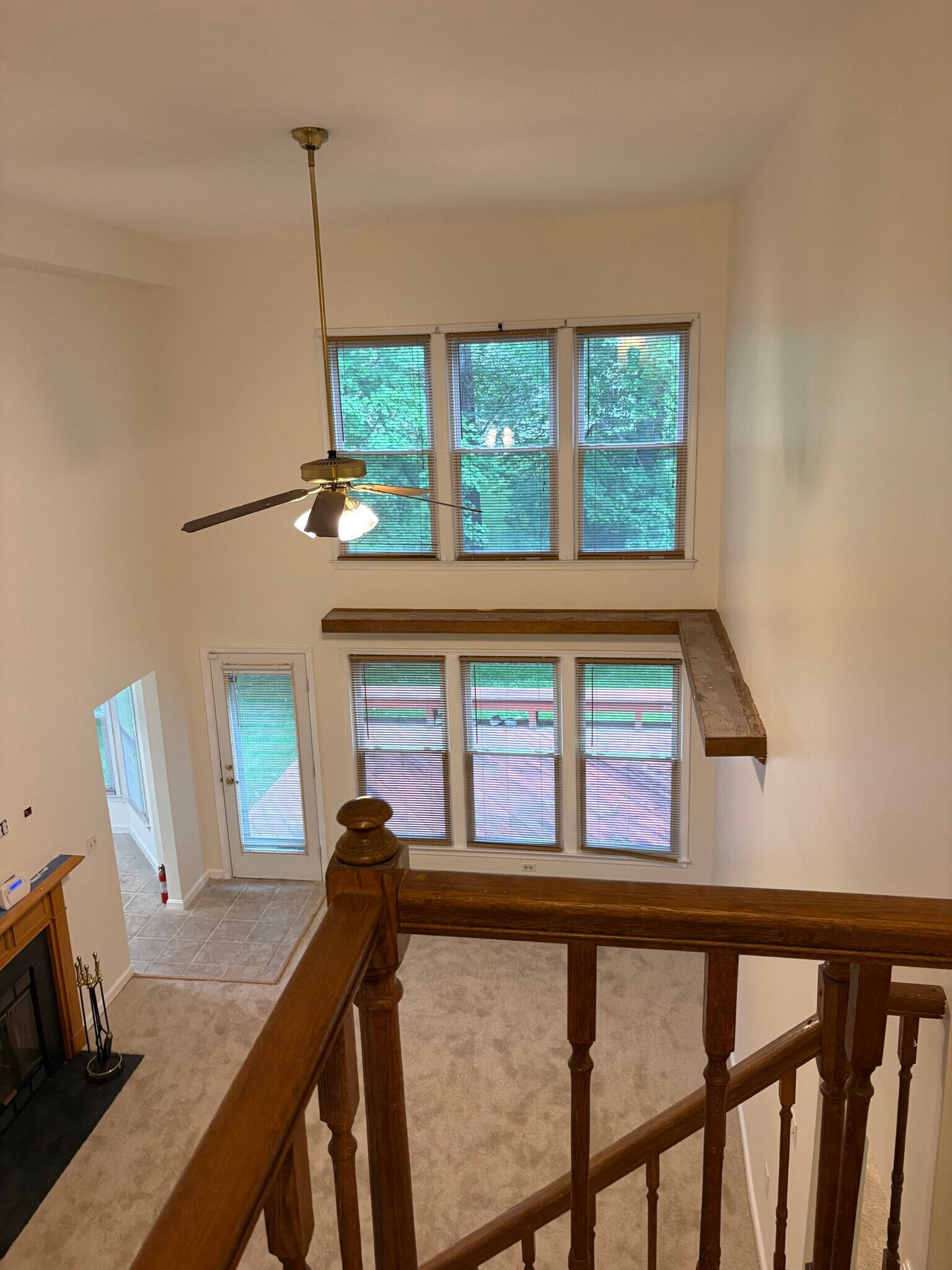 Building Photo - 14208 Greenview Dr