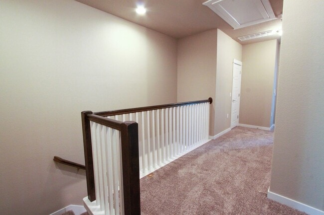 Building Photo - Beautiful 3 Bed / 2.5 Bath Home in Mueller
