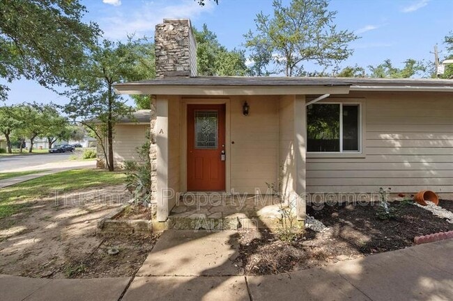 Building Photo - 11908 Broad Oaks Dr