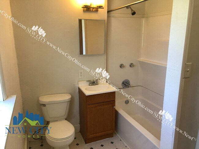 Building Photo - 316-322 S Princeton Avenue, Columbus, OH 4...