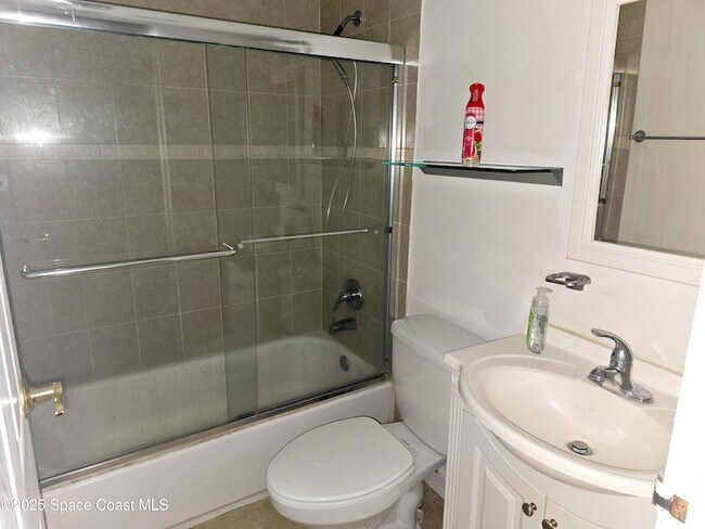 Building Photo - 250 N Banana River Dr