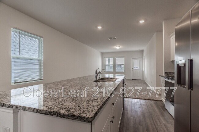 Building Photo - 8360 Falcon Meadow Dr