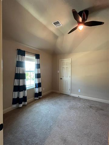 Building Photo - 14200 Blueberry Hill Dr