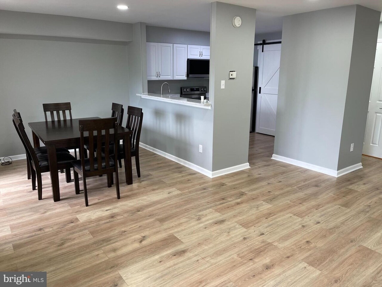 Building Photo - 3949 El Soneta Pl