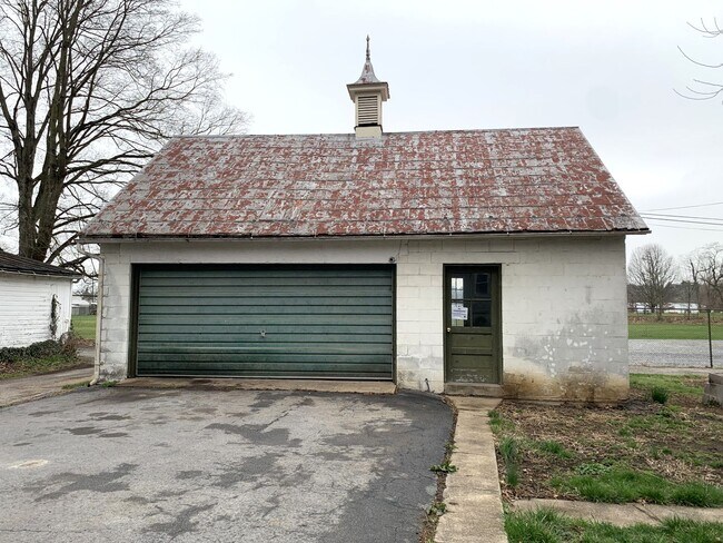 Building Photo - 218 N Prince St
