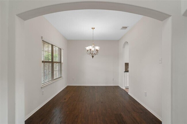 Building Photo - 114 E Lasting Spring Cir