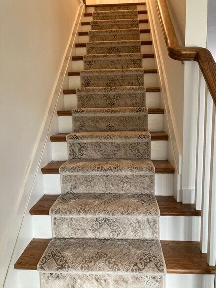 Building Photo - 16 Dorothy St