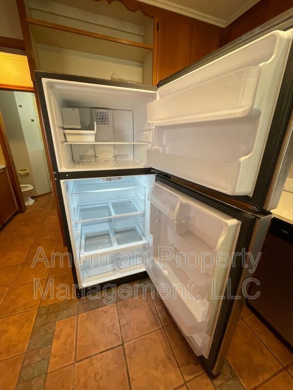 Building Photo - 2644 S Winston Ave