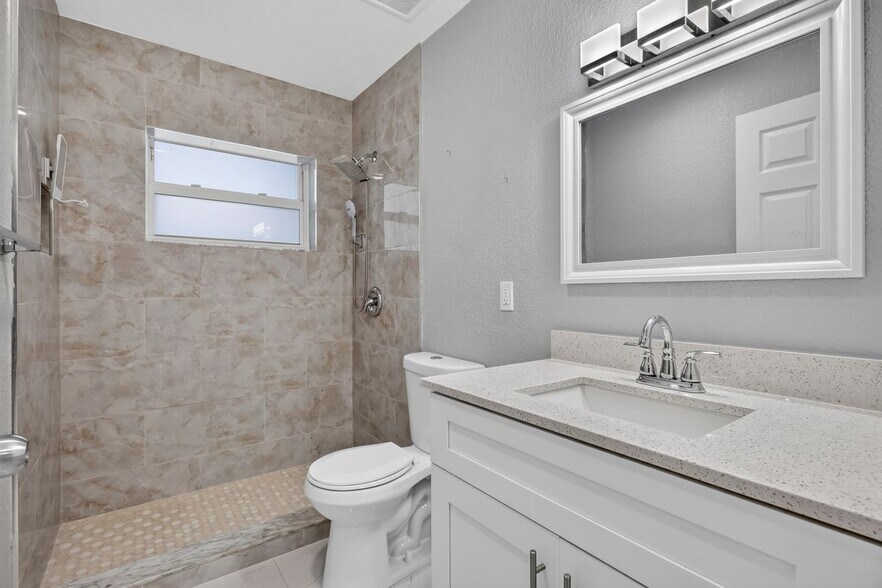 Building Photo - 2601 Crosley Dr W