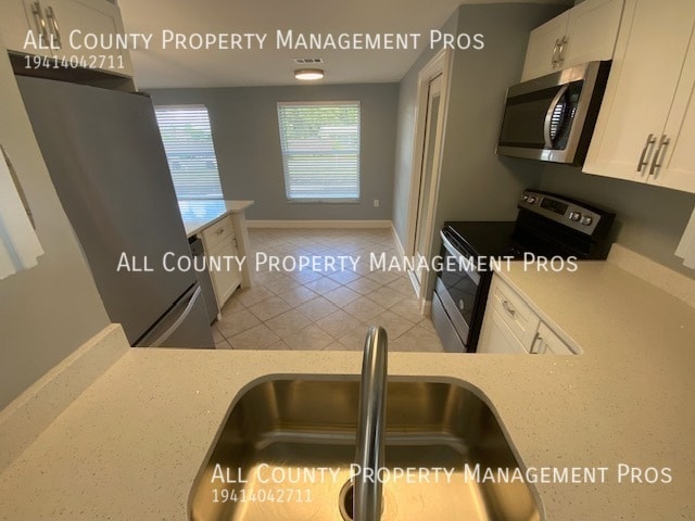 Building Photo - 5425 San Jose Dr