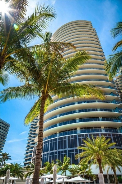 Building Photo - 9703 Collins Ave