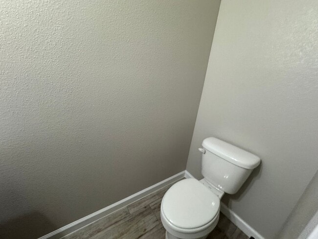 Building Photo - 3 BD/2.5 BA Home, Modern Elegance Meets Ev...