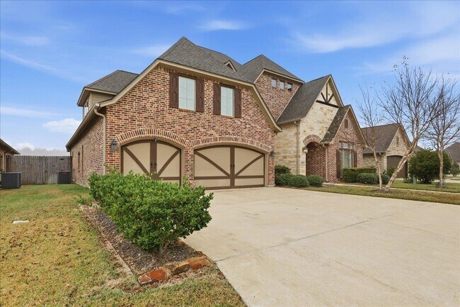 Building Photo - 302 Spring Brook Ct